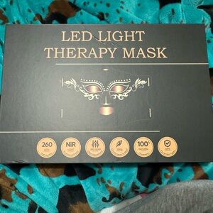 LED Light Therapy Mask